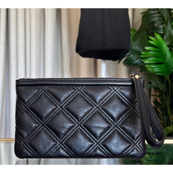 AUTHENTIC TORY BURCH BLACK QUILTED LEATHER FLEMING WRISTLET - Picture 4 of 10